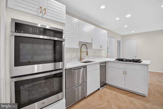 7819 WHITERIM TER, Potomac, MD 20854