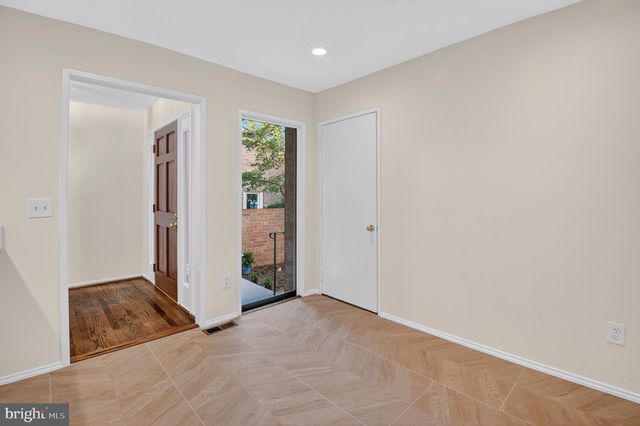7819 WHITERIM TER, Potomac, MD 20854
