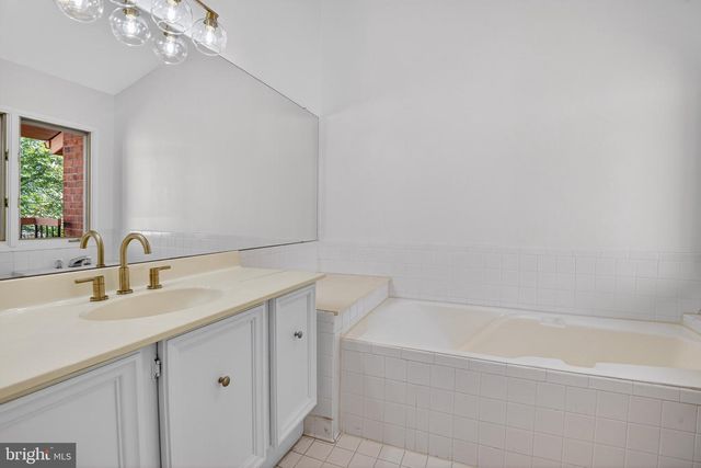 7819 WHITERIM TER, Potomac, MD 20854