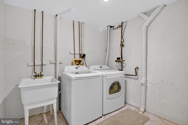 7819 WHITERIM TER, Potomac, MD 20854