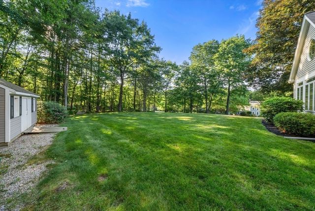 23 Longwood Dr, Hopkinton, MA 01748