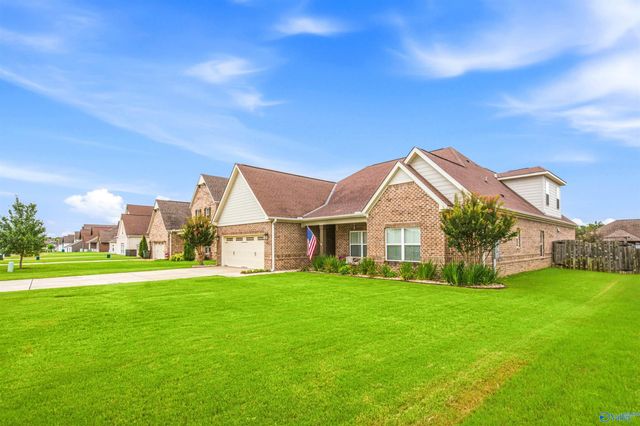 22817 Ledges Drive, Athens, AL 35613