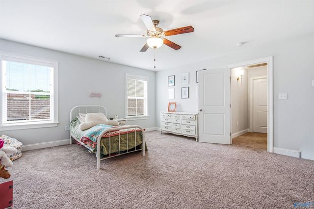 22817 Ledges Drive, Athens, AL 35613