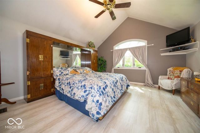 12040 Kingfisher Circle, Indianapolis, IN 46236