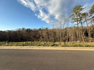 5625 Hunt Camp RD, Roanoke, VA 24018