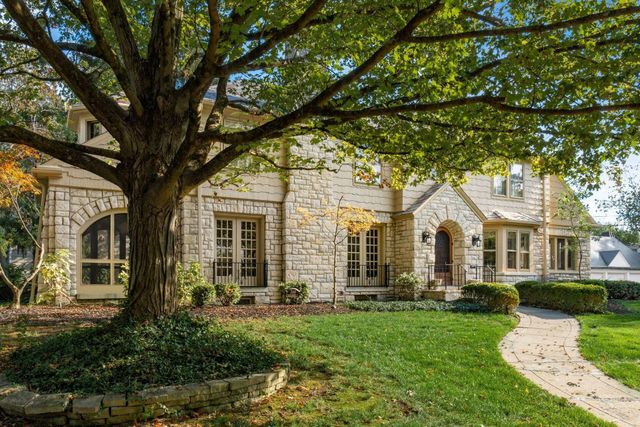 2165 S Parkway Drive, Columbus, OH 43221