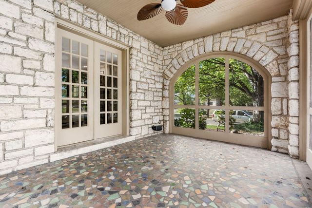 2165 S Parkway Drive, Columbus, OH 43221