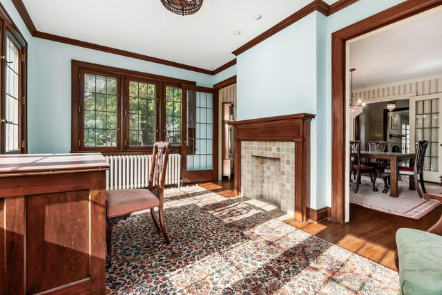 2165 S Parkway Drive, Columbus, OH 43221