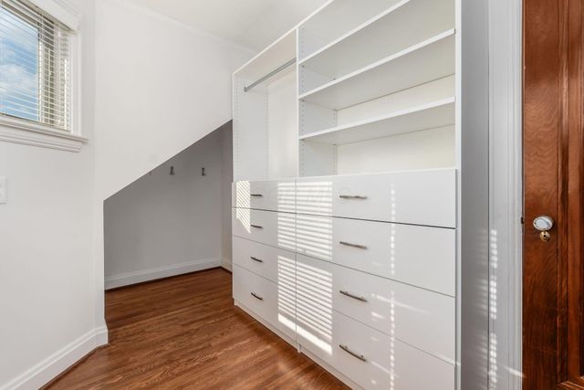 2165 S Parkway Drive, Columbus, OH 43221