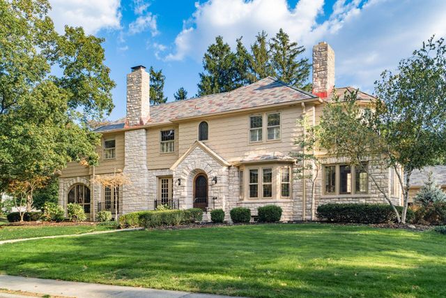 2165 S Parkway Drive, Columbus, OH 43221