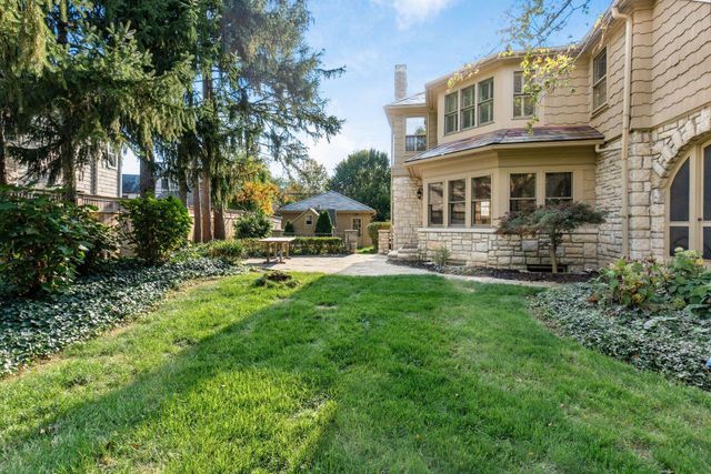 2165 S Parkway Drive, Columbus, OH 43221