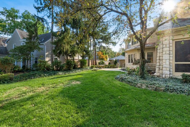 2165 S Parkway Drive, Columbus, OH 43221