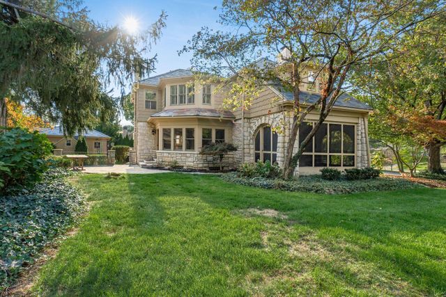 2165 S Parkway Drive, Columbus, OH 43221