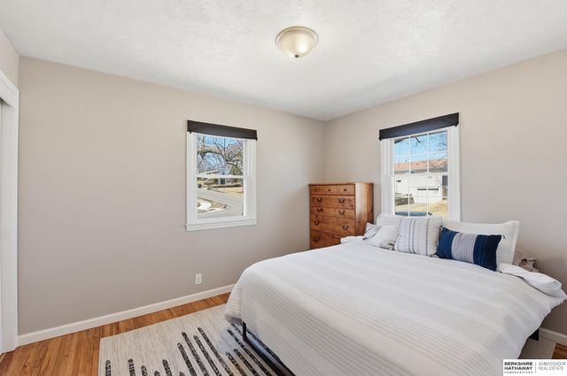 9157 Taylor Street, Omaha, NE 68134