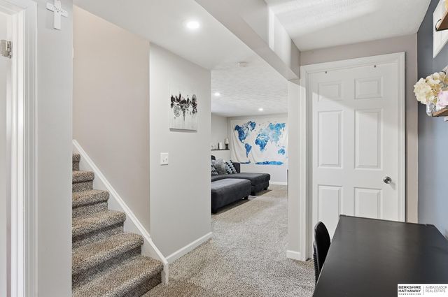 9157 Taylor Street, Omaha, NE 68134