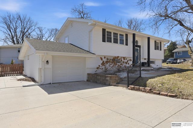 9157 Taylor Street, Omaha, NE 68134