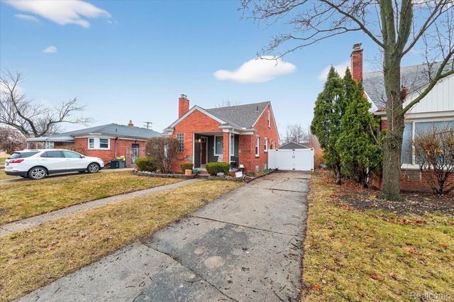 21211 Newcastle Road, Harper Woods, MI 48225