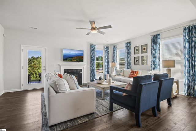 607 Torgerson Way, Simpsonville, SC 29680