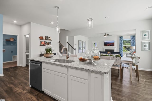 607 Torgerson Way, Simpsonville, SC 29680