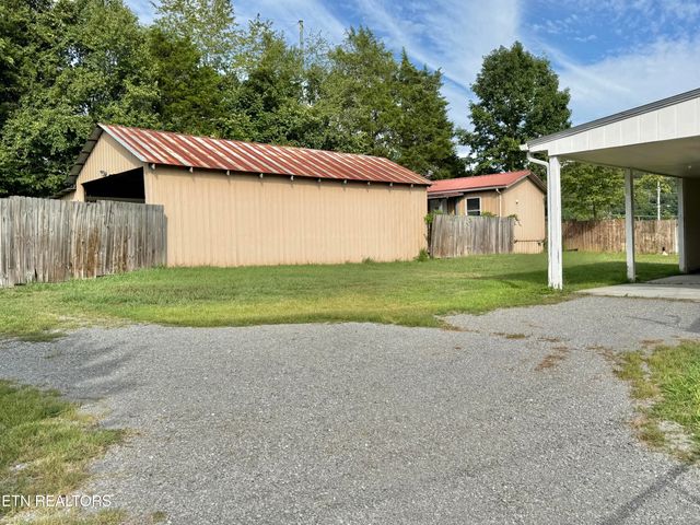 2215 Clinton Hwy Hwy, Powell, TN 37849