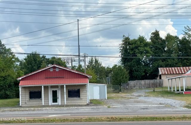 2215 Clinton Hwy Hwy, Powell, TN 37849