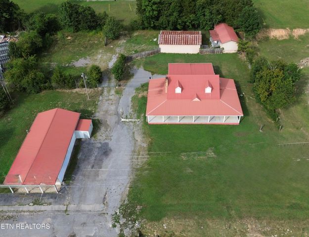 2215 Clinton Hwy Hwy, Powell, TN 37849