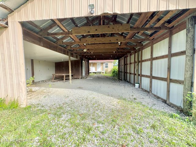 2215 Clinton Hwy Hwy, Powell, TN 37849