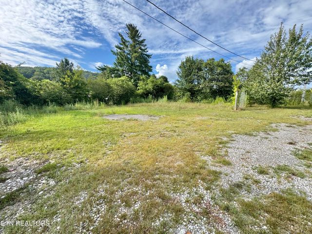 2215 Clinton Hwy Hwy, Powell, TN 37849