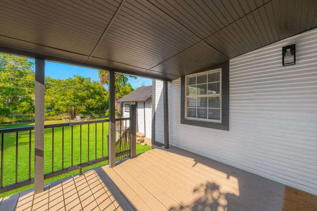 1811 Denver Avenue, Fort Worth, TX 76164