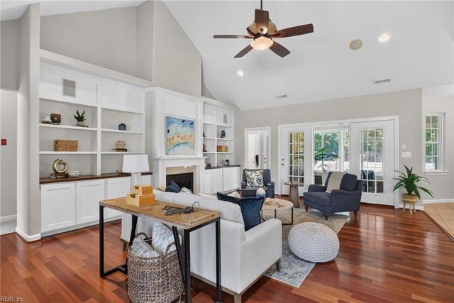 204 Castleberry DR, Chesapeake, VA 23322