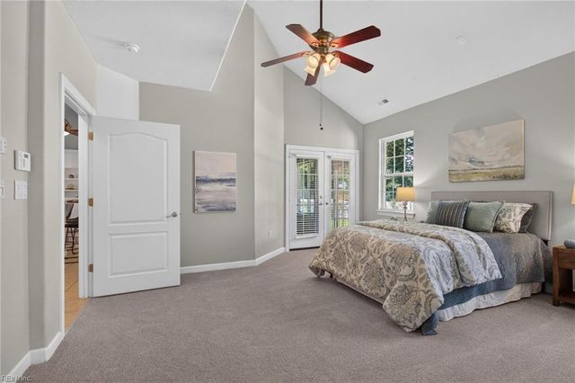 204 Castleberry DR, Chesapeake, VA 23322