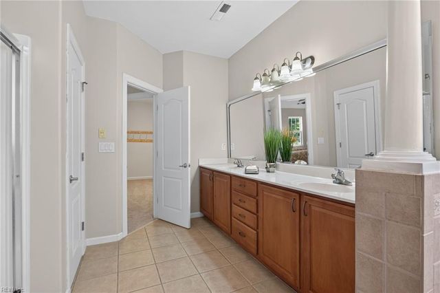 204 Castleberry DR, Chesapeake, VA 23322