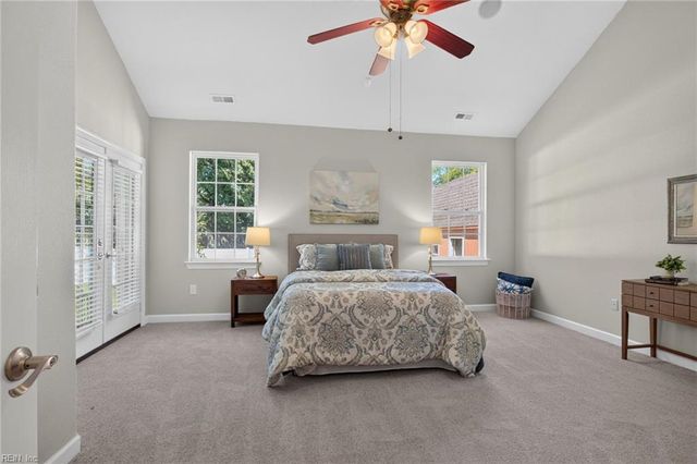 204 Castleberry DR, Chesapeake, VA 23322