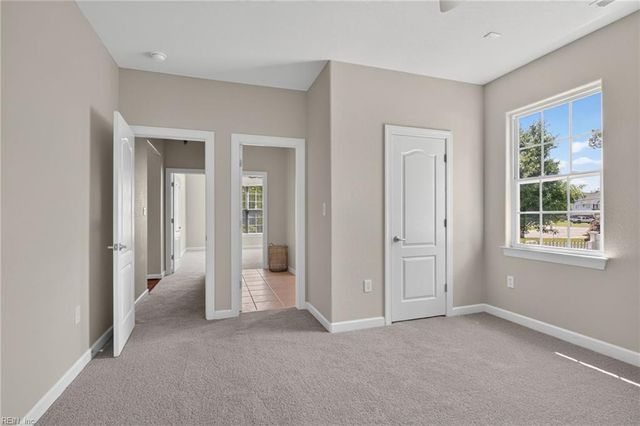 204 Castleberry DR, Chesapeake, VA 23322