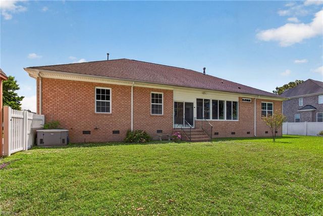 204 Castleberry DR, Chesapeake, VA 23322