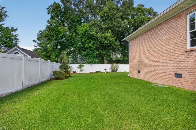 204 Castleberry DR, Chesapeake, VA 23322