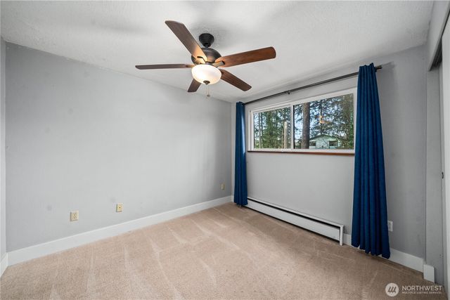 6019 Alameda Ave W, University Place, WA 98467