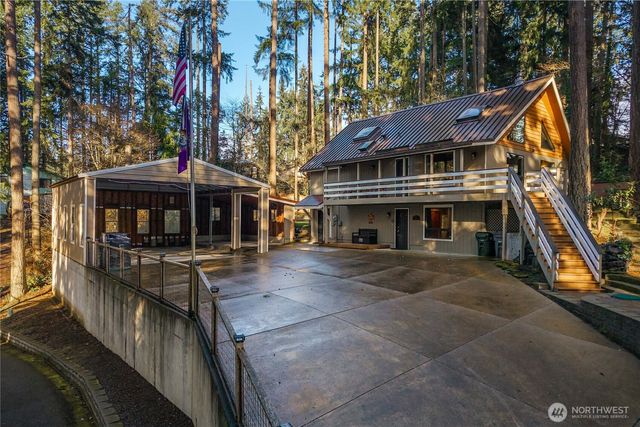 6019 Alameda Ave W, University Place, WA 98467