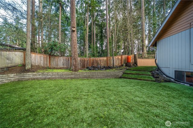 6019 Alameda Ave W, University Place, WA 98467