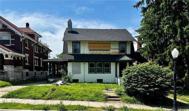 1031 Laurel Avenue, Kansas City, KS 66104