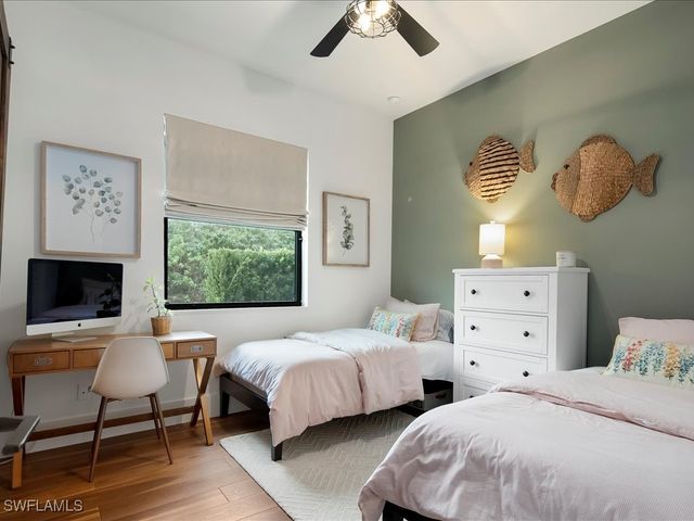 2590 2nd ST NW, Naples, FL 34120