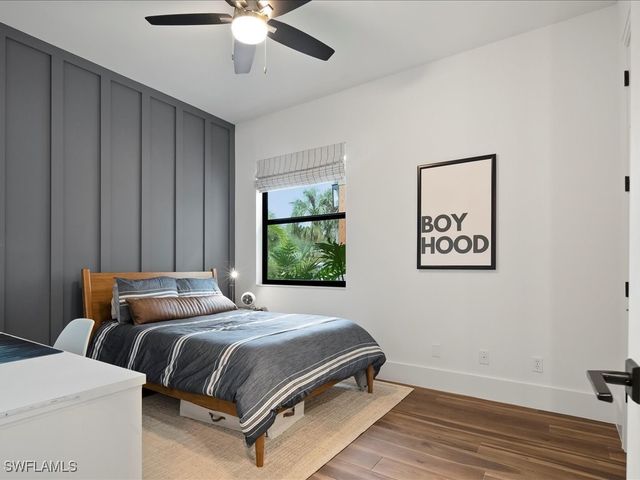 2590 2nd ST NW, Naples, FL 34120