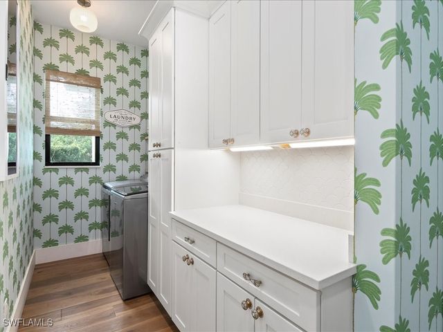 2590 2nd ST NW, Naples, FL 34120