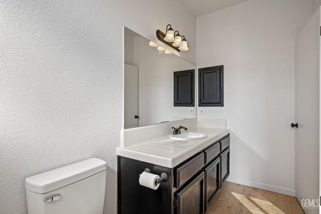 10821 Tivoli Court, Bakersfield, CA 93311