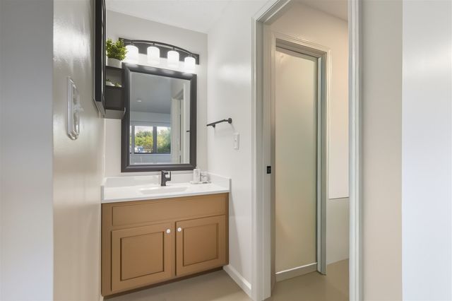 1916 Tracy Drive 26, Bloomington, IL 61704