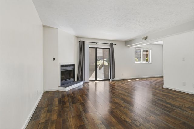 1916 Tracy Drive 26, Bloomington, IL 61704