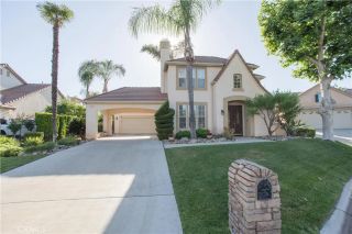 4797 N Pinebury, Clovis, CA 93619