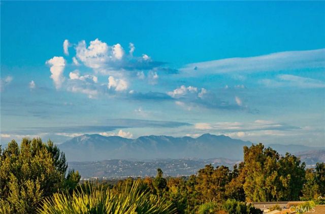 36 Mountain View, Irvine, CA 92603