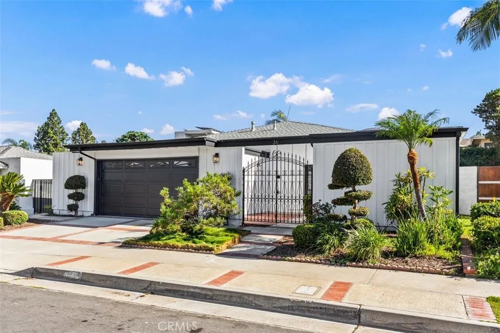 36 Mountain View, Irvine, CA 92603
