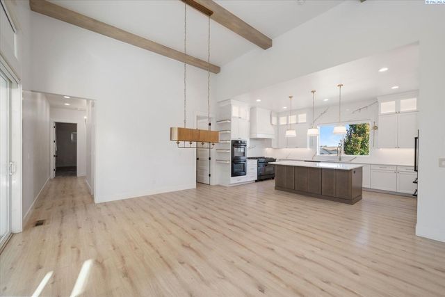 736 Mara Loop, Richland, WA 99352